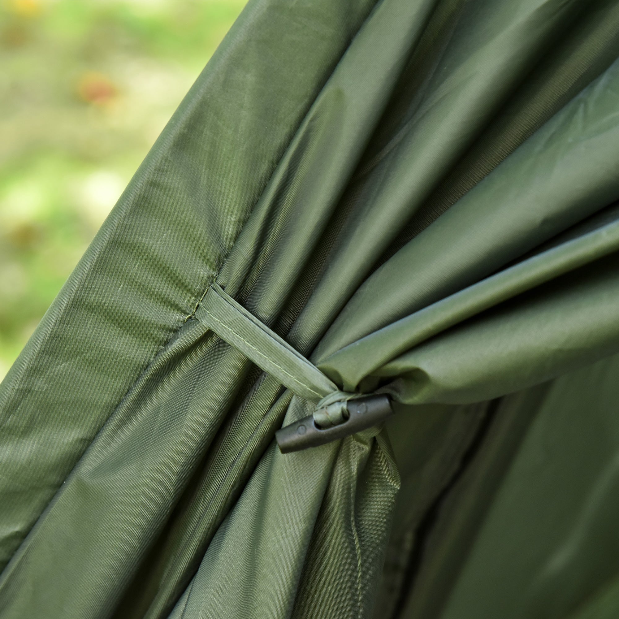 Campingzelt-Set für 2 Personen mit Feldbett und Luftmatratze Grün